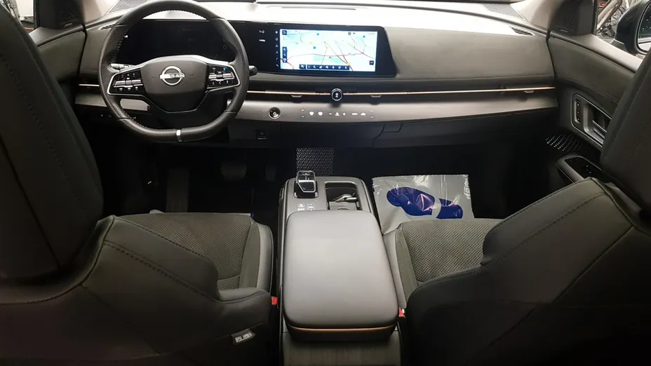 NISSAN Ariya -