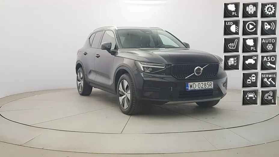 VOLVO XC40 -