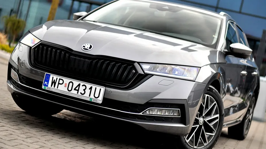 SKODA Octavia -