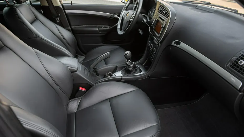 SAAB 9-3 -