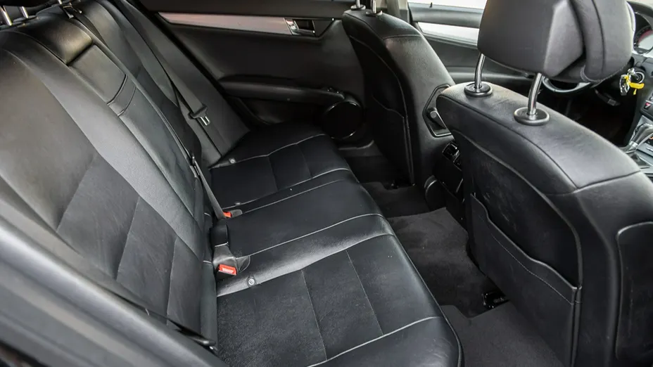 MERCEDES-BENZ C Klasa -