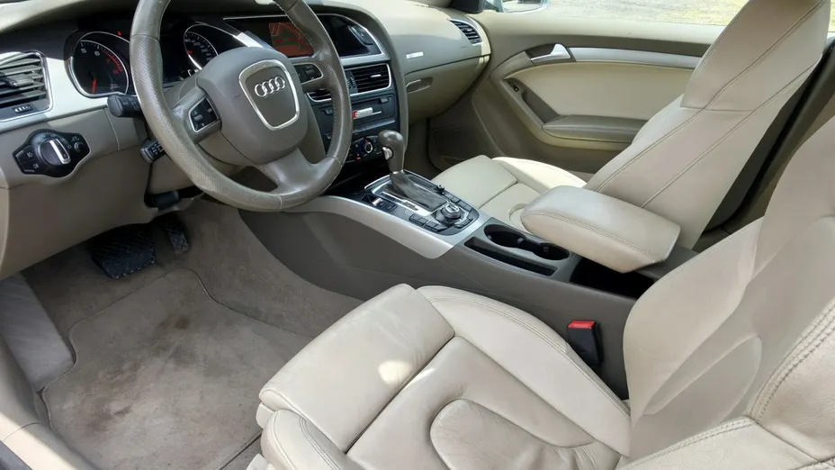 AUDI A5 -