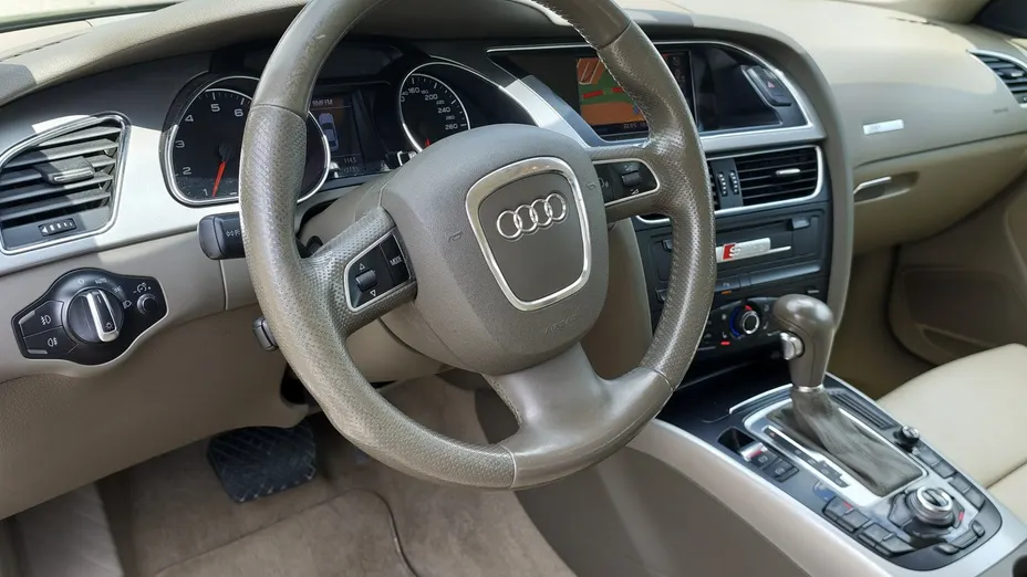 AUDI A5 -