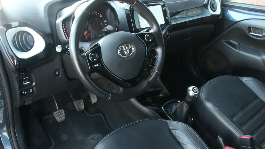 TOYOTA Aygo -