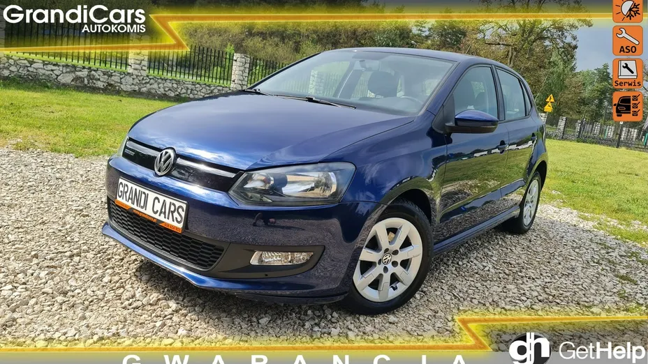 VOLKSWAGEN Polo -