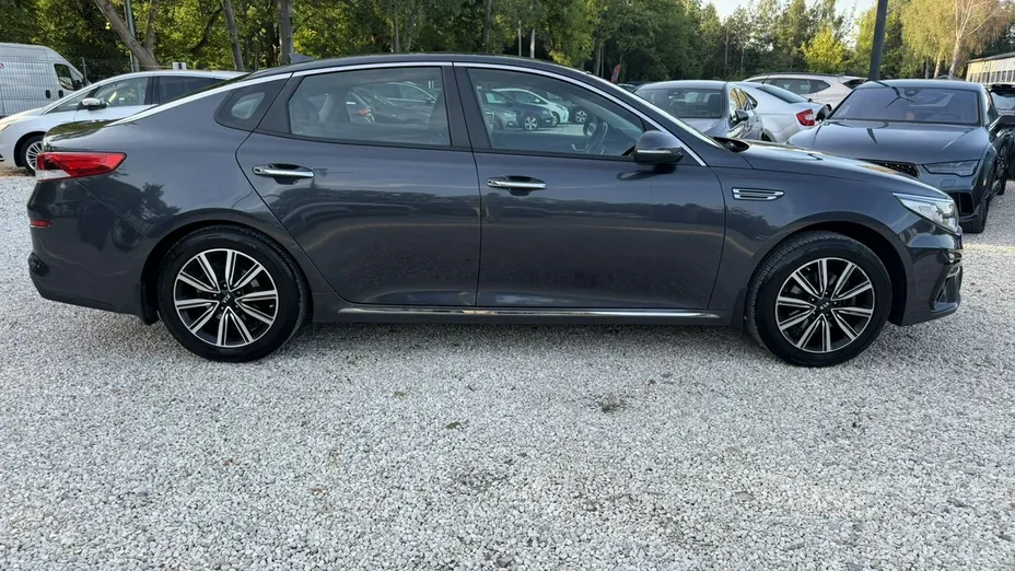 KIA Optima -