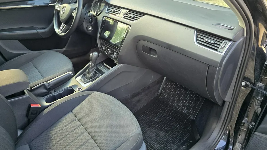 SKODA Octavia -