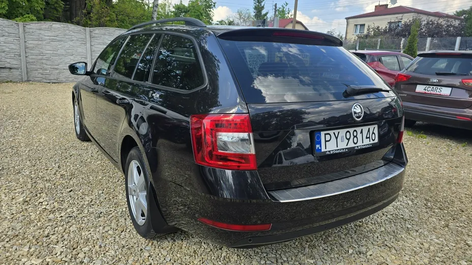 SKODA Octavia -