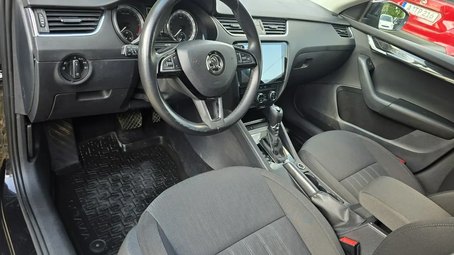 SKODA Octavia -