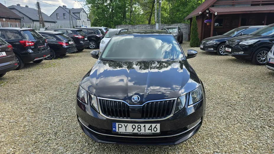 SKODA Octavia -