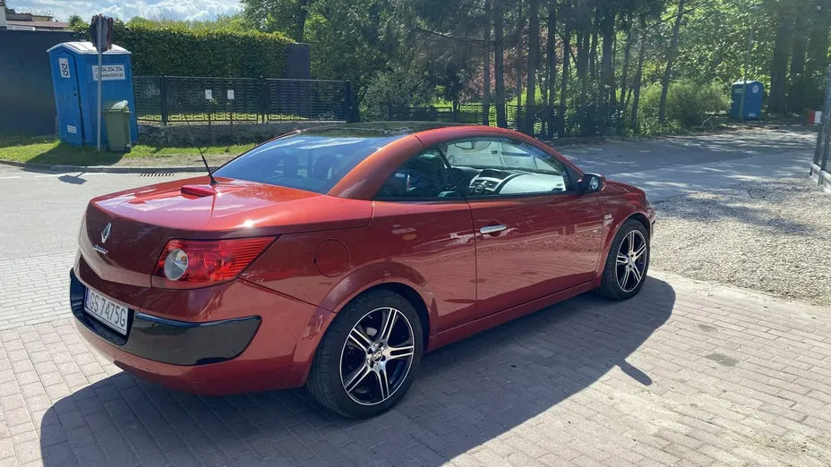 RENAULT Megane -