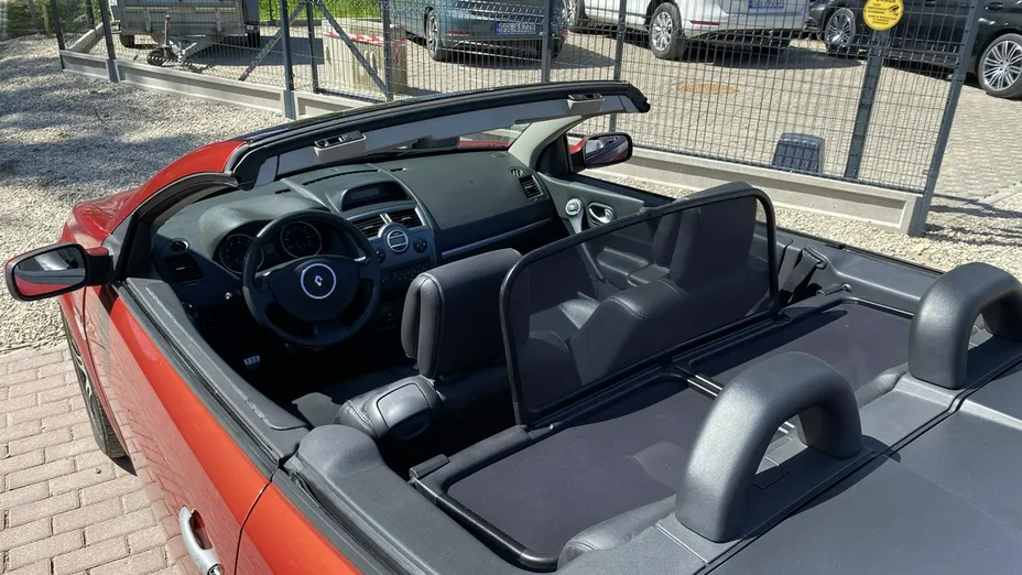 RENAULT Megane -