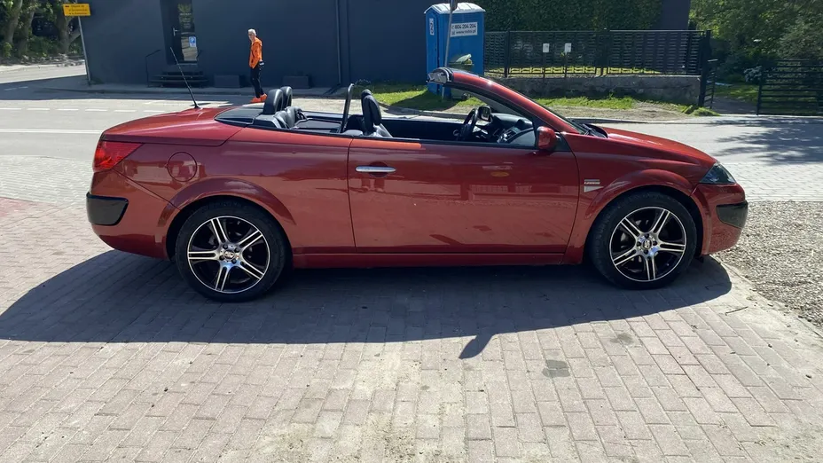 RENAULT Megane -