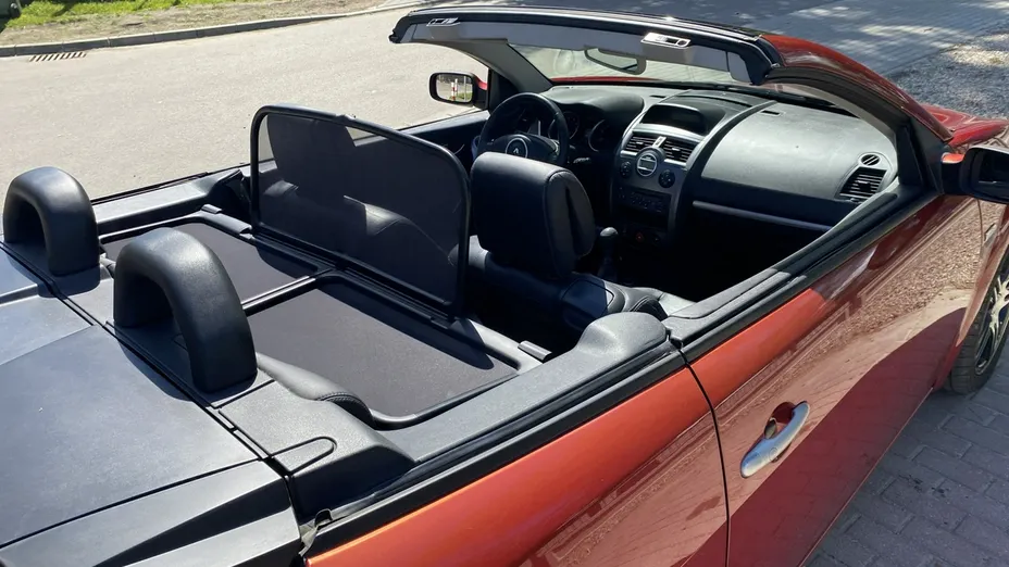 RENAULT Megane -