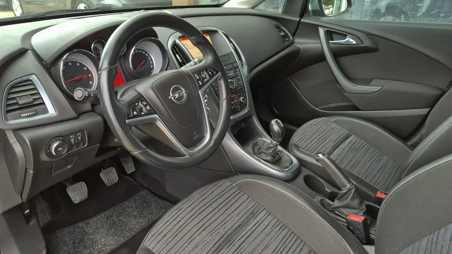 OPEL Astra -
