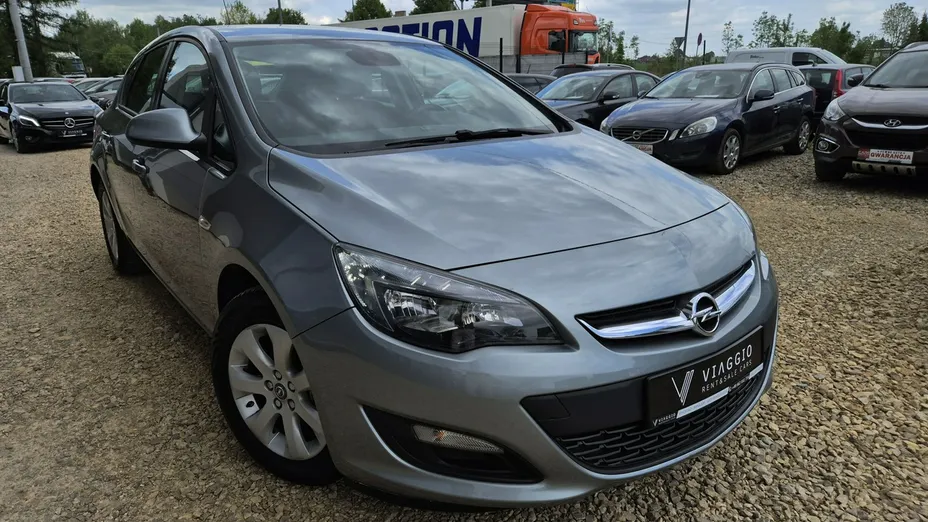 OPEL Astra -
