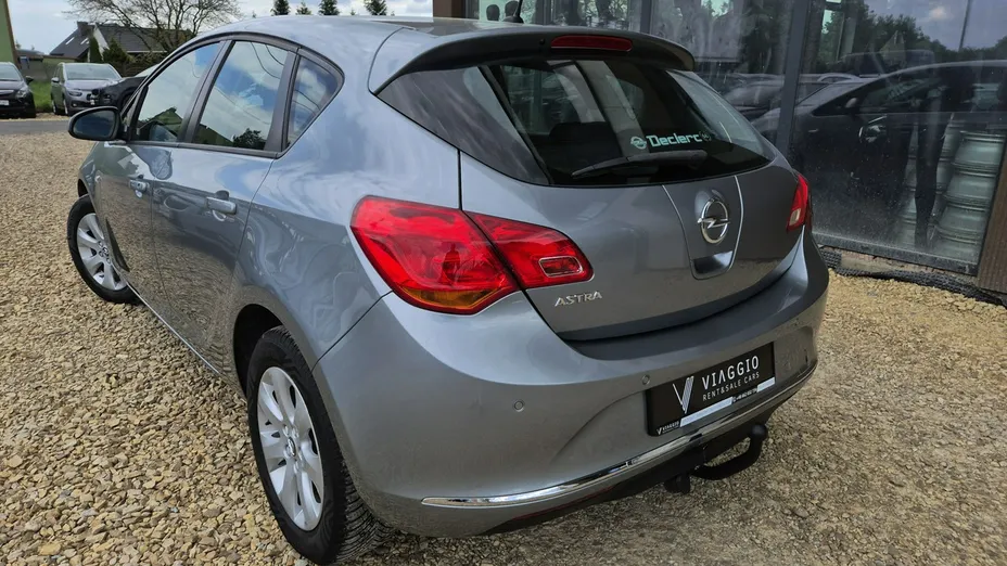 OPEL Astra -