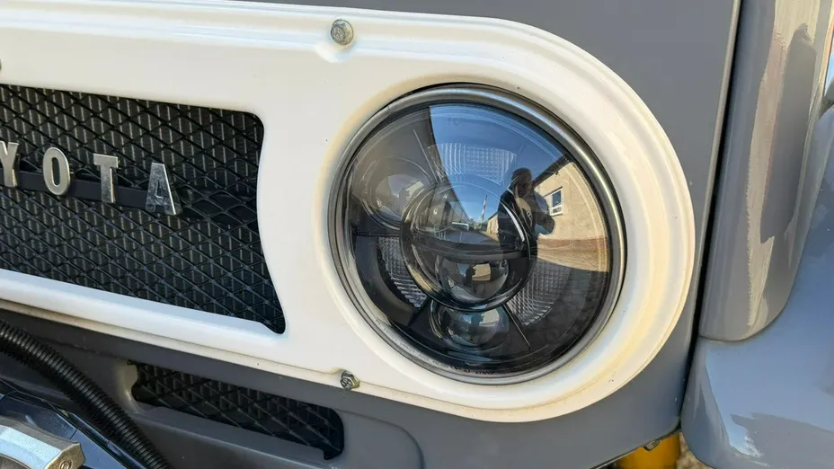 TOYOTA FJ Cruiser -