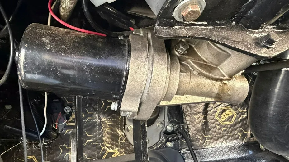 TOYOTA FJ Cruiser -
