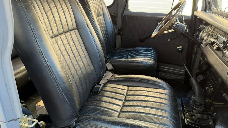 TOYOTA FJ Cruiser -