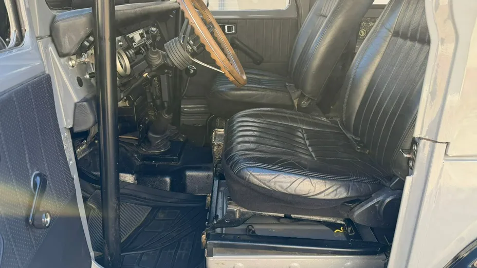 TOYOTA FJ Cruiser -