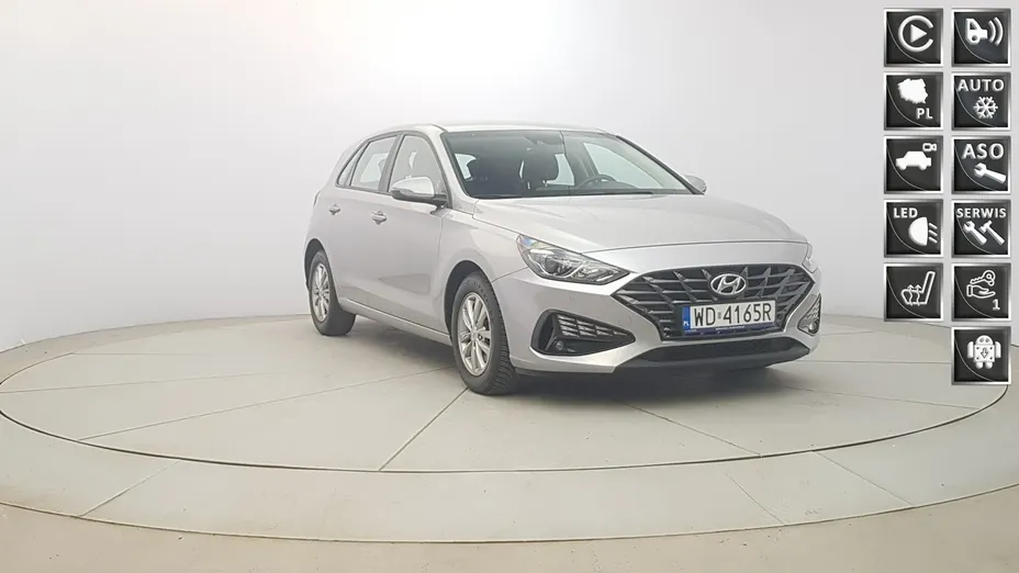 HYUNDAI i30 -