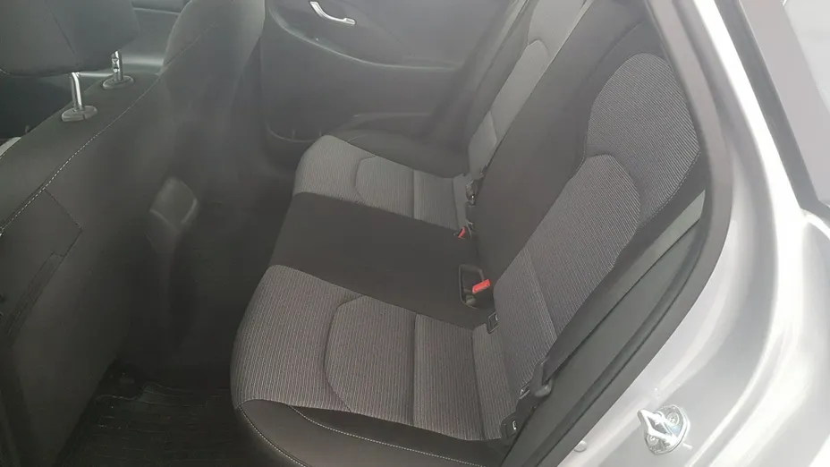 HYUNDAI i30 -