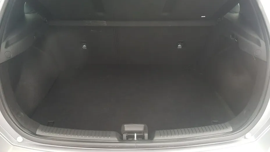 HYUNDAI i30 -