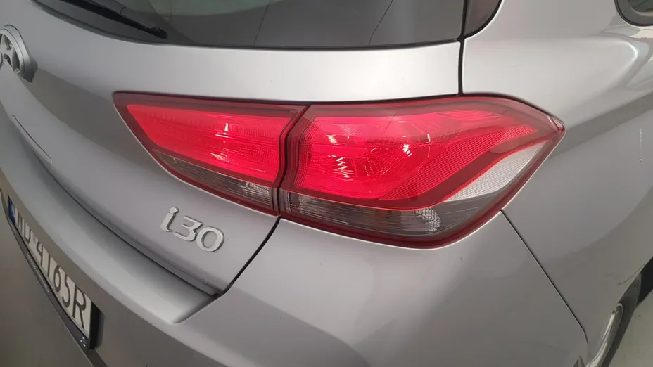 HYUNDAI i30 -