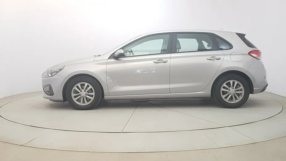 HYUNDAI i30 -