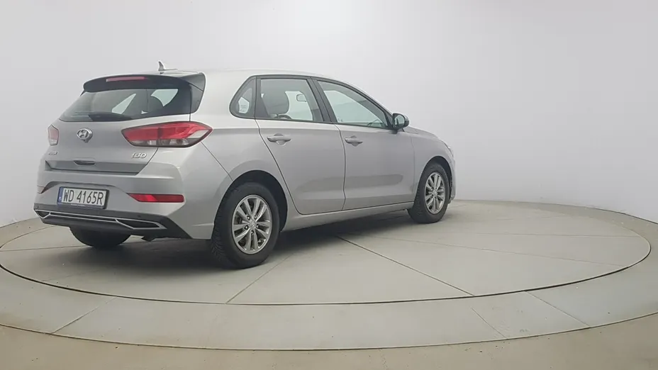 HYUNDAI i30 -