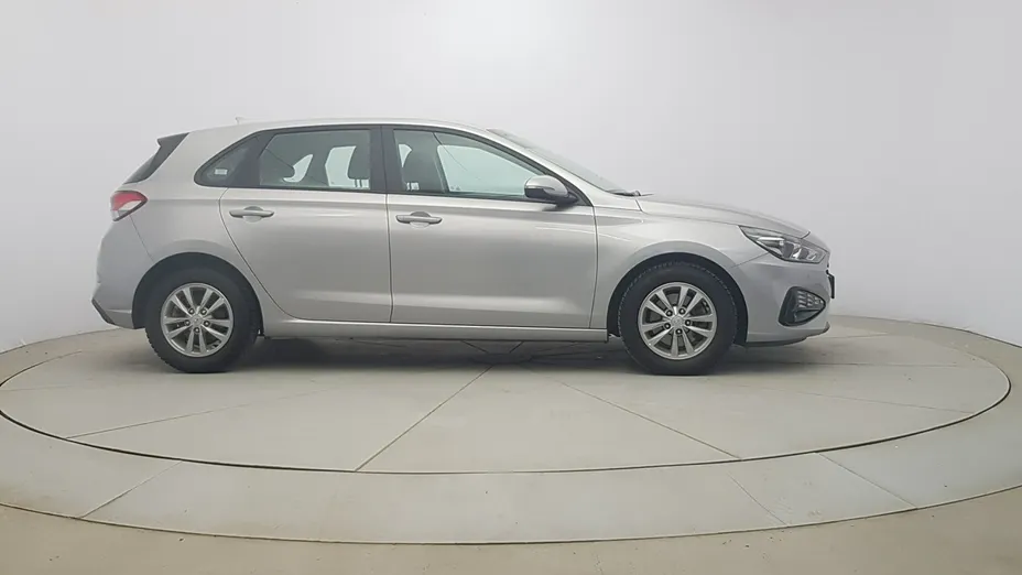 HYUNDAI i30 -