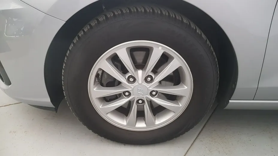 HYUNDAI i30 -