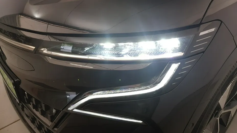 RENAULT Megane -
