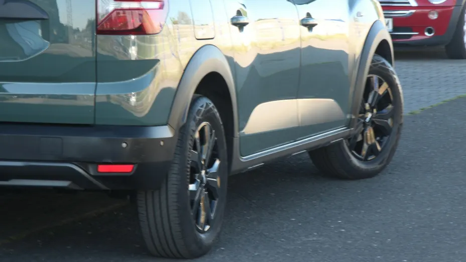 DACIA Jogger -