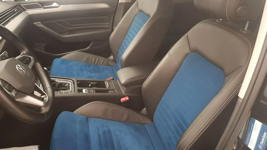 VOLKSWAGEN Passat -