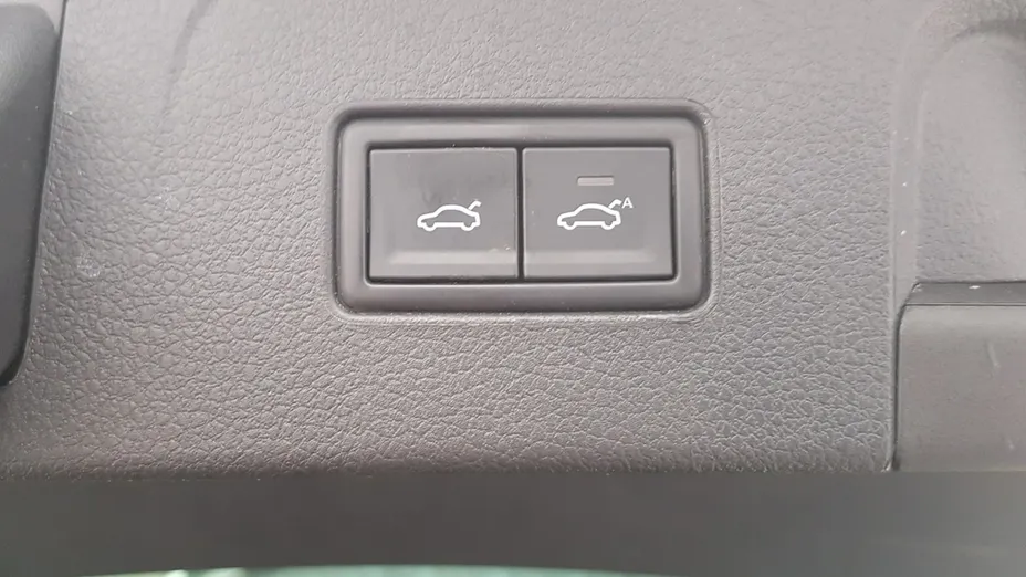 VOLKSWAGEN Passat -