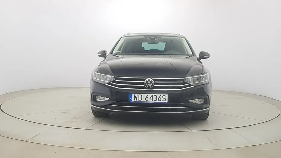 VOLKSWAGEN Passat -