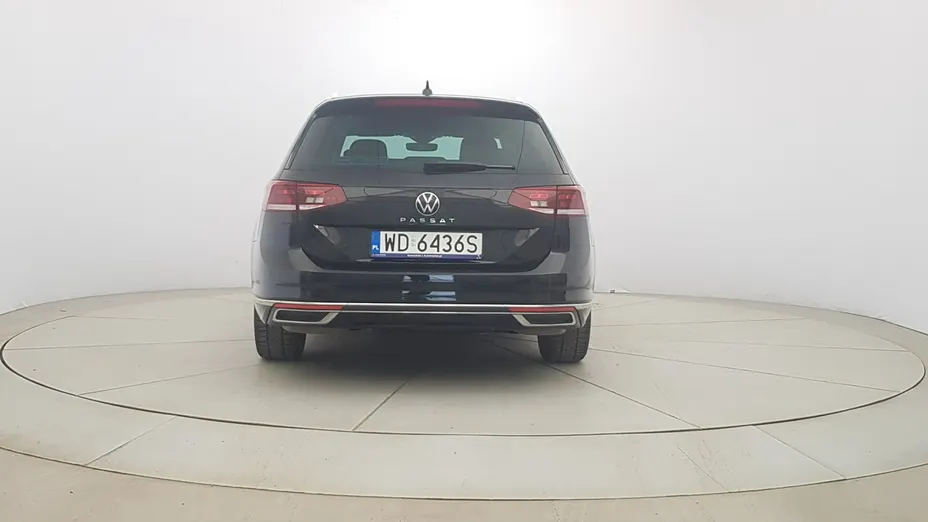 VOLKSWAGEN Passat -