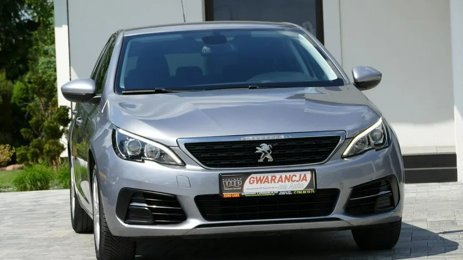 PEUGEOT 308 -