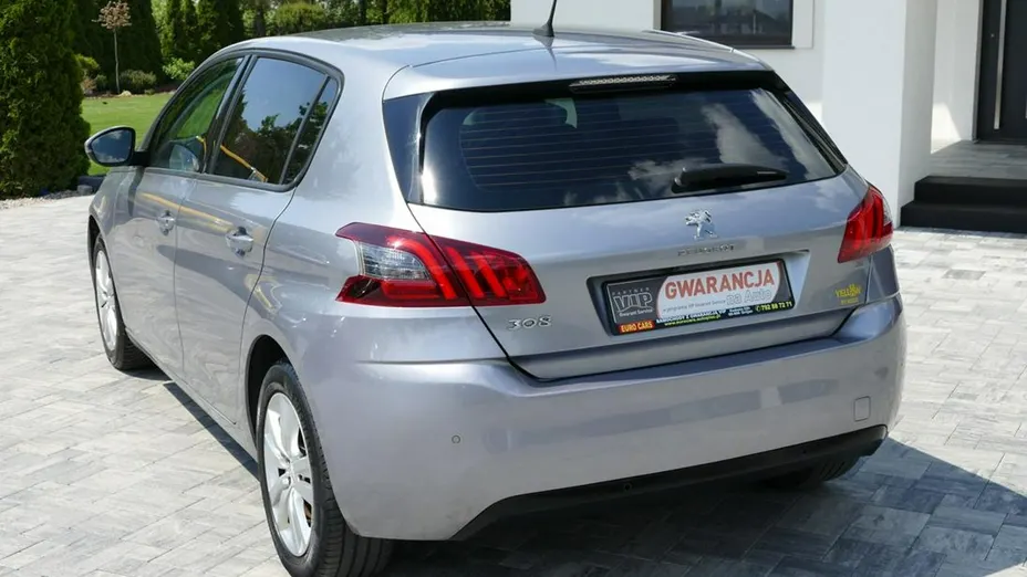 PEUGEOT 308 -