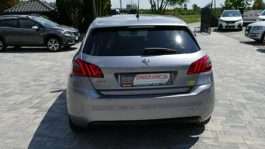 PEUGEOT 308 -