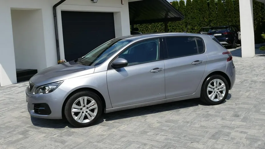 PEUGEOT 308 -