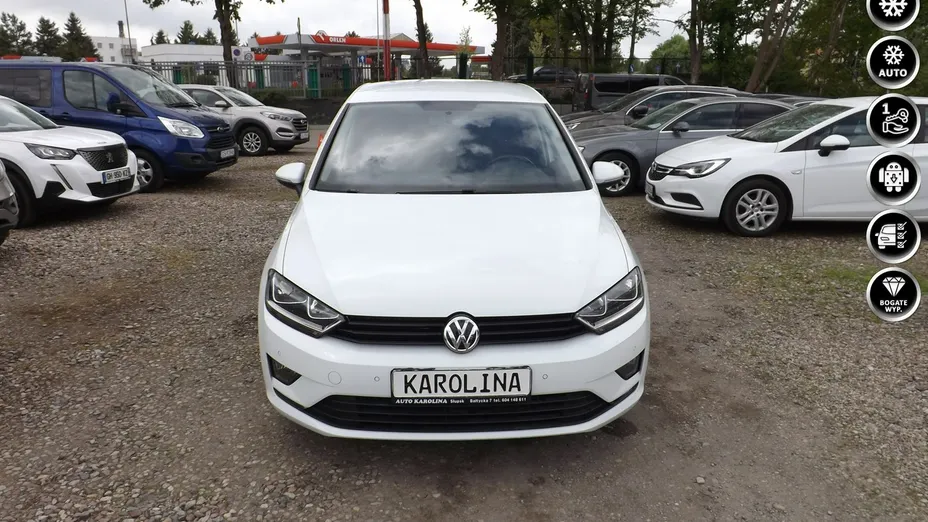 VOLKSWAGEN Golf Sportsvan -