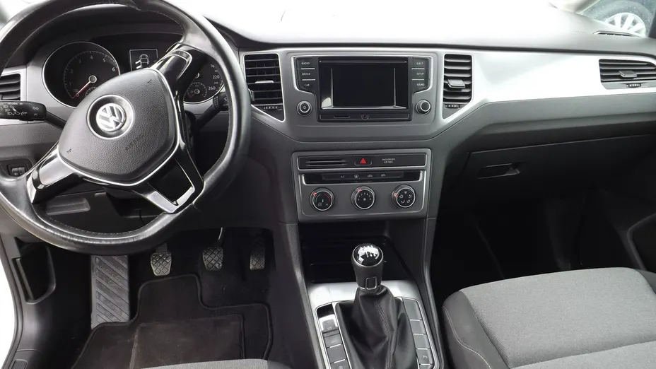 VOLKSWAGEN Golf Sportsvan -