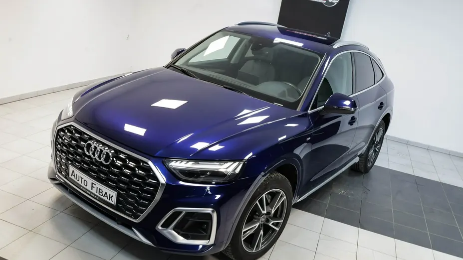 AUDI Q5 -