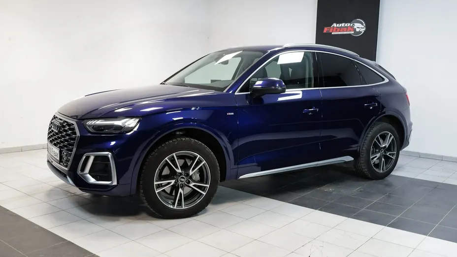 AUDI Q5 -