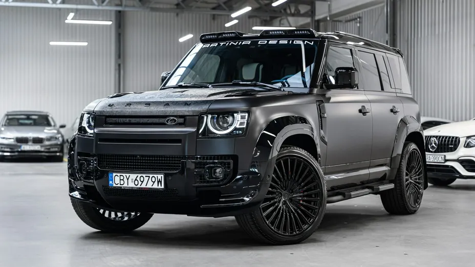 LAND ROVER Defender -
