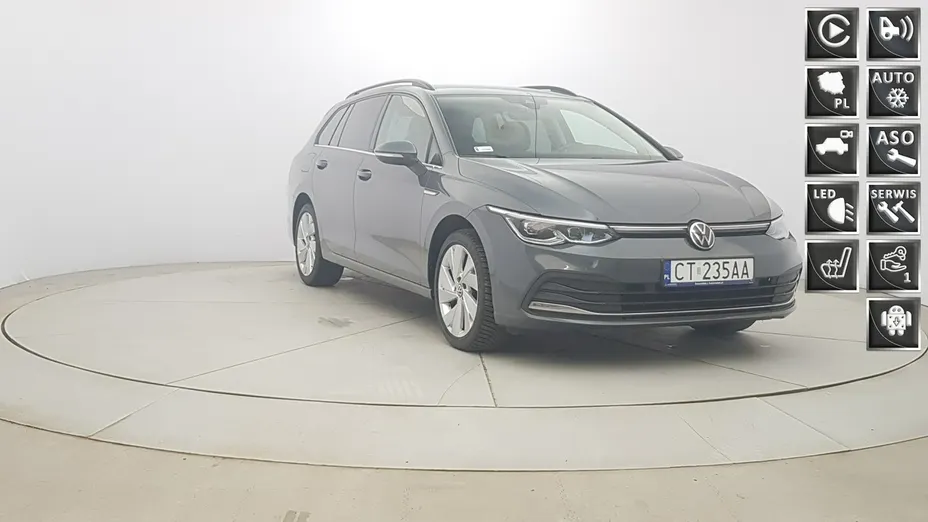 VOLKSWAGEN Golf -