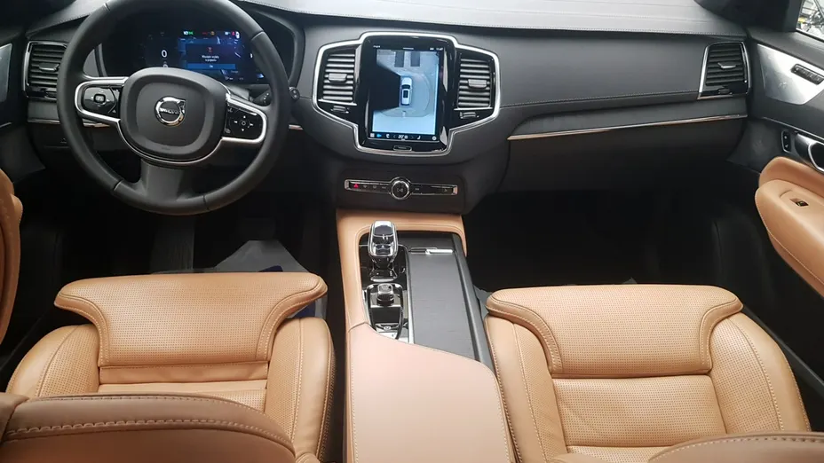 VOLVO XC90 -